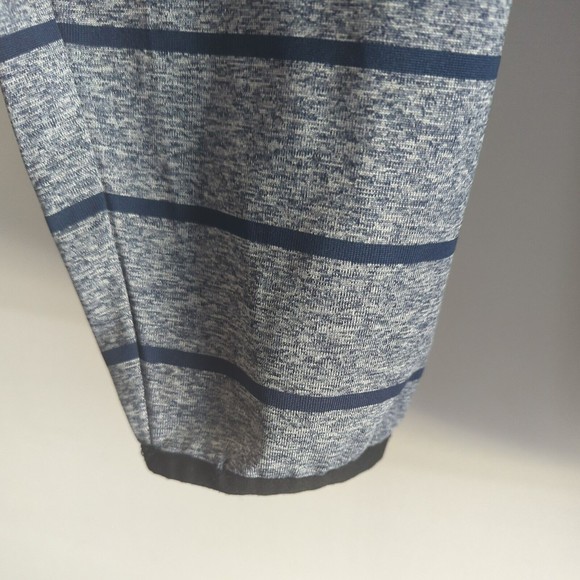 Greg Norman for Tasso Elba Men's Large Play Dry Long Sleeve Gray Striped Polo - Picture 7 of 8